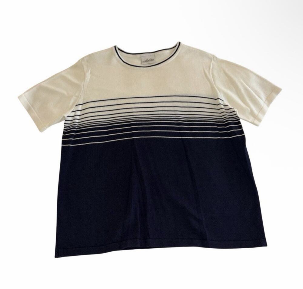 Women’s Liz Claiborne Top Medium